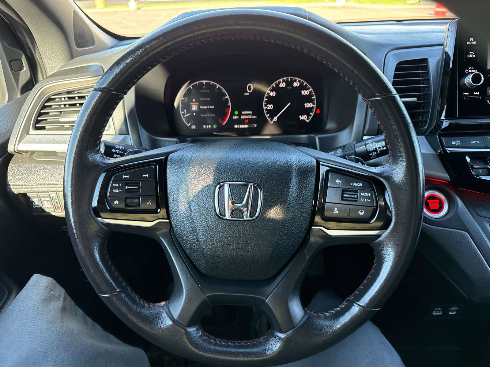 Used 2025 Honda Odyssey Sport-L image 28