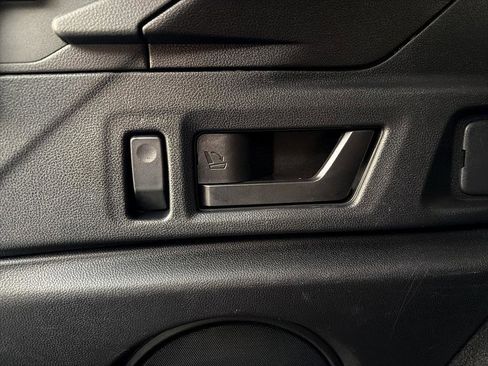 Used 2023 Subaru Outback Limited image 24