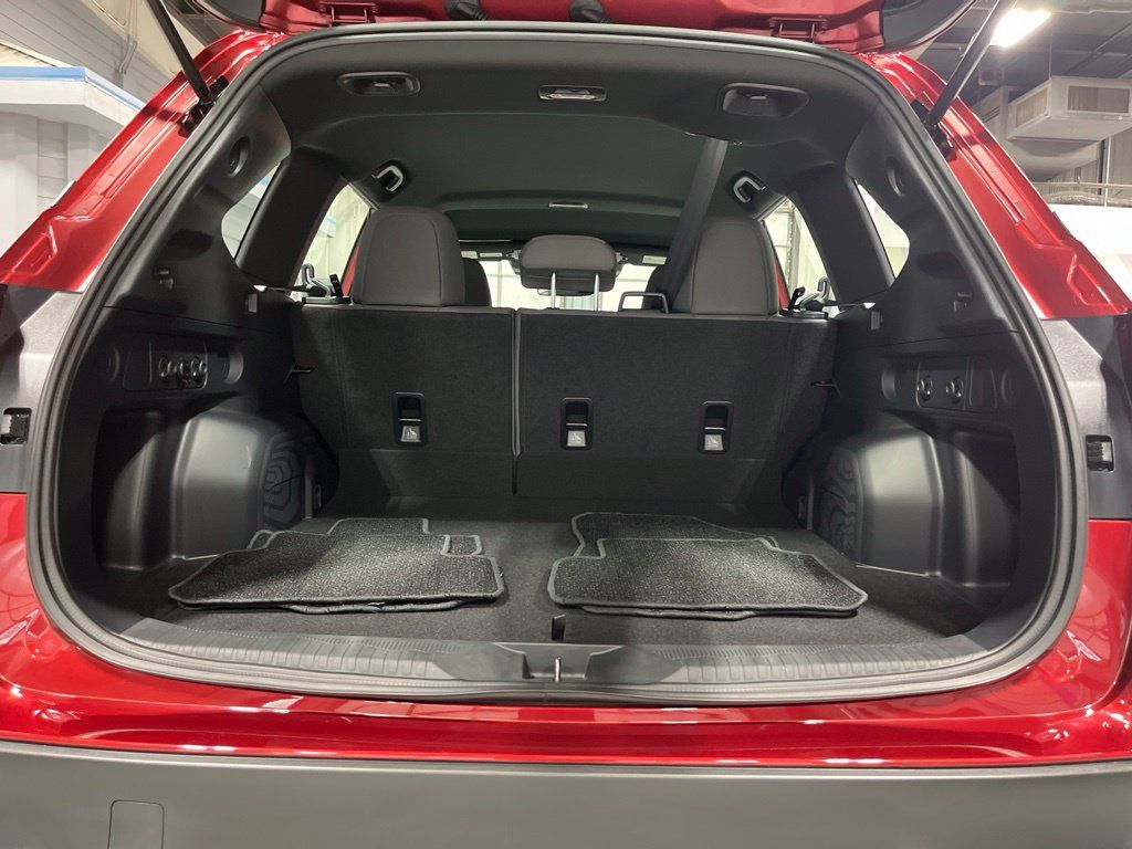 Used 2026 Subaru Forester AWD/4WD image 34