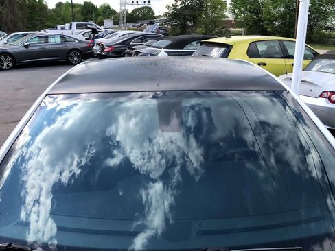 Used 2018 Dodge Charger R/T image 5