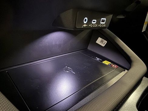 New 2026 Subaru Forester Premium image 24