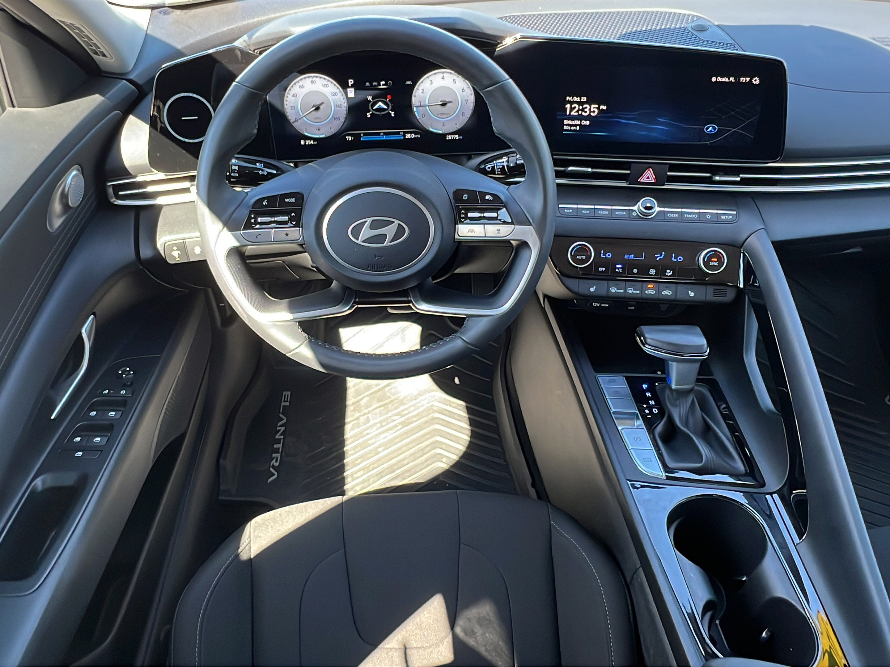Certified 2024 Hyundai Elantra SEL w/ Convenience Package FWD image 14