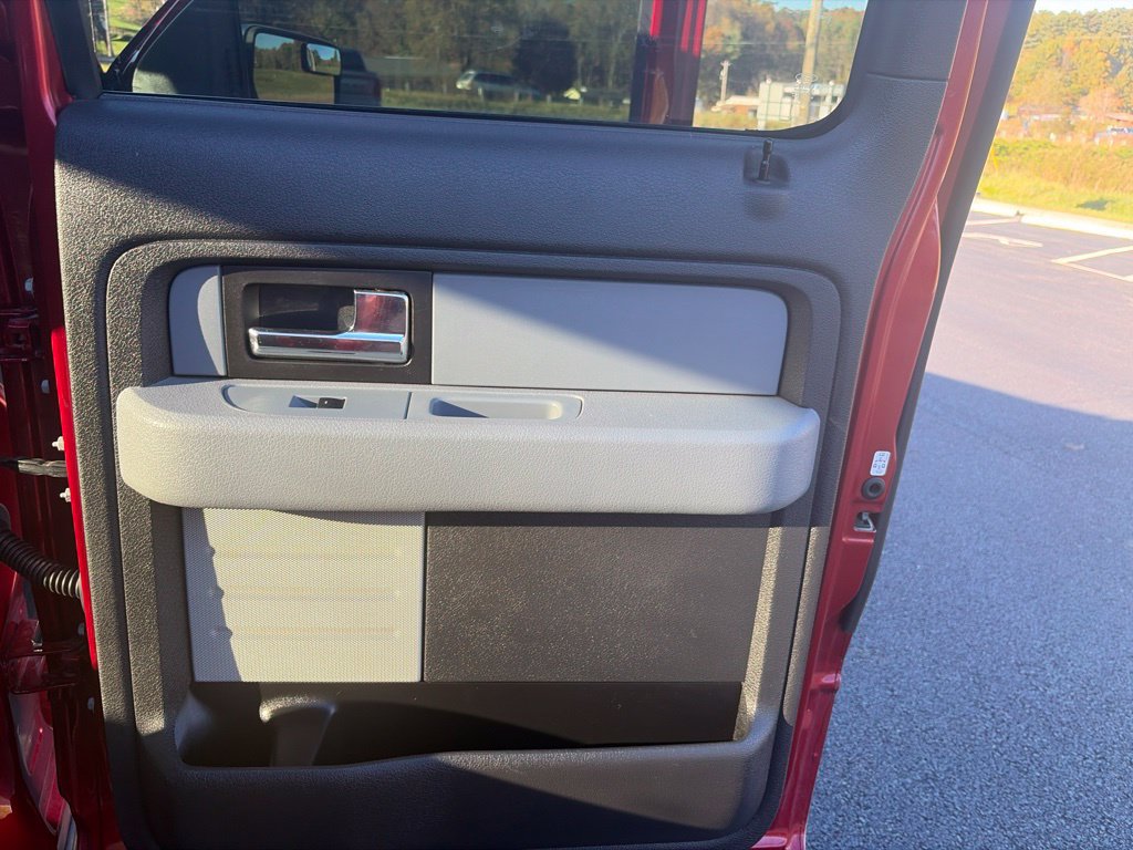 Used 2014 Ford F150 XLT w/ Equipment Group 302A Luxury RWD image 32