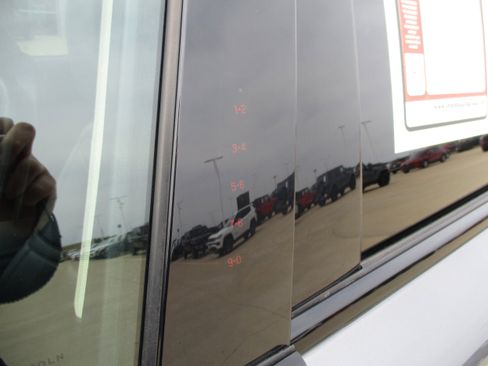 Used 2023 Lincoln Corsair AWD w/ Equipment Group 101A image 12