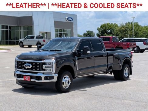 Used 2024 Ford F350 Lariat w/ Lariat Ultimate Package AWD/4WD image 3