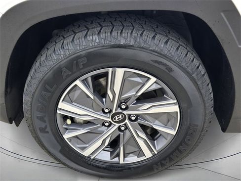 Used 2022 Hyundai Tucson Blue image 9