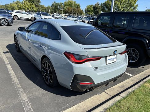 Used 2023 BMW 430i w/ M Sport Package RWD image 7