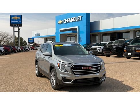 Certified 2023 GMC Terrain SLT w/ Tech Package image 2