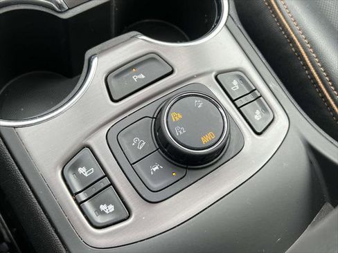 Certified 2022 GMC Terrain AT4 w/ Infotainment Package II image 34