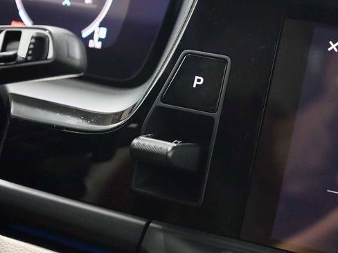 New 2025 Porsche Panamera 4 image 30