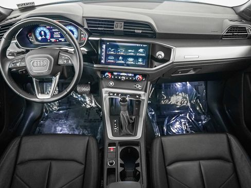 Used 2024 Audi Q3 2.0T Premium image 12