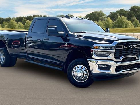 Used 2026 RAM 3500 Tradesman AWD/4WD image 2
