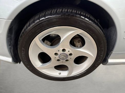 Used 2004 Mercedes-Benz SL 500 w/ AMG Sport Pkg image 18