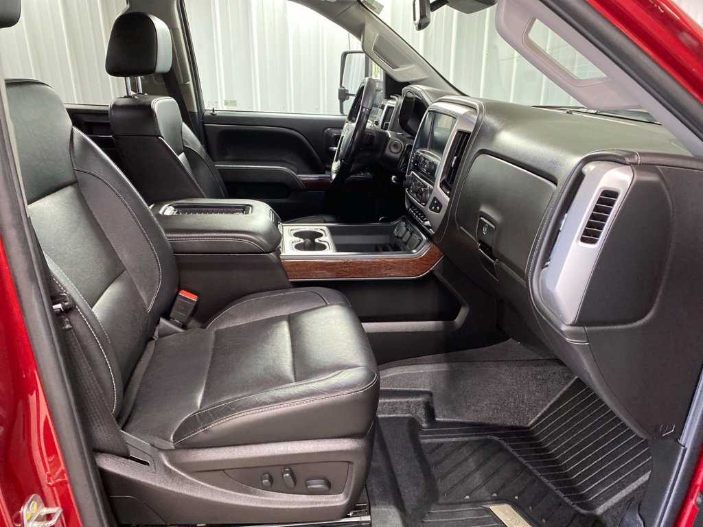 Used 2019 GMC Sierra 2500 SLT w/ Duramax Plus Package AWD/4WD image 20