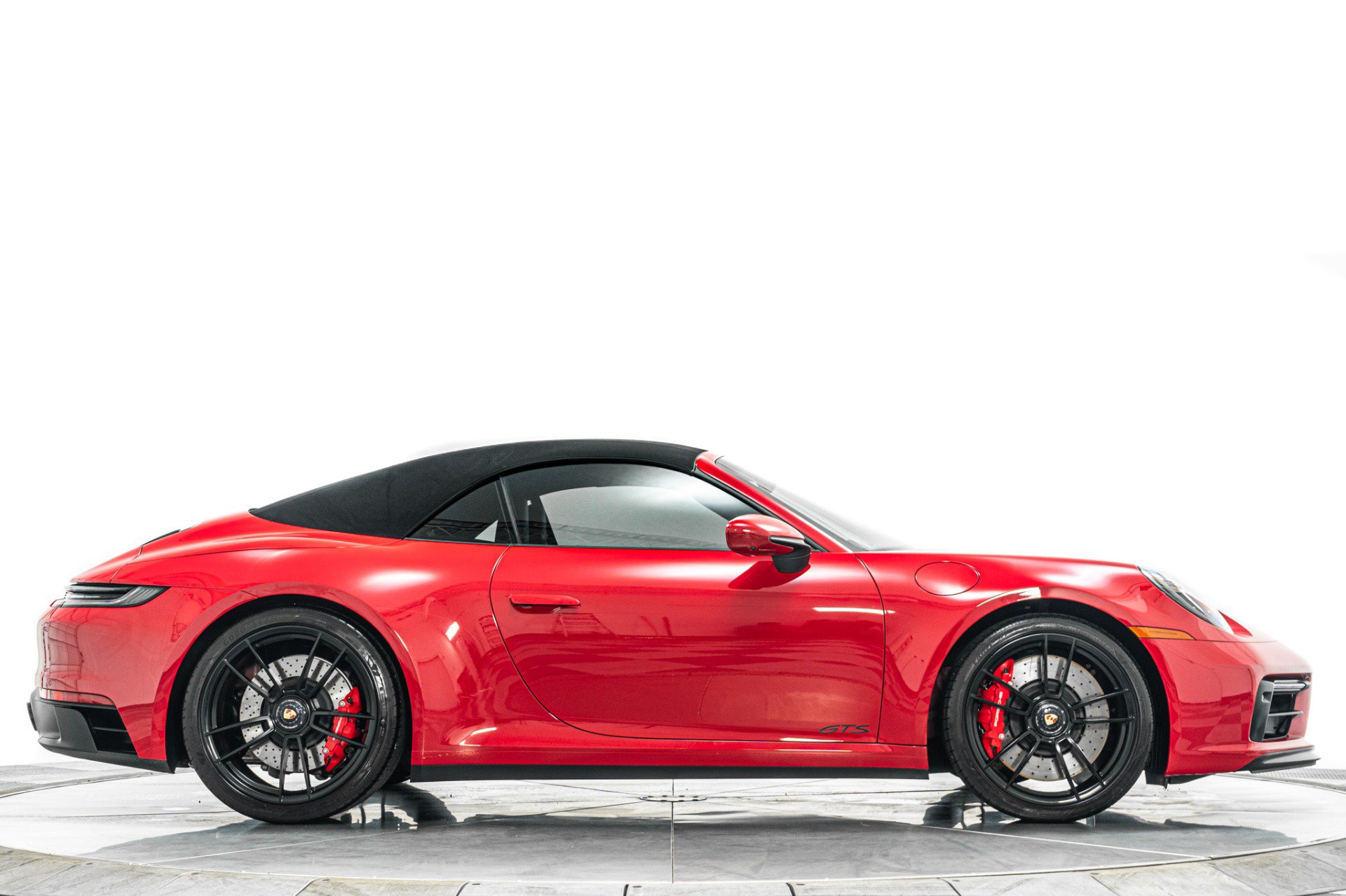 Used 2022 Porsche 911 Cabriolet image 18
