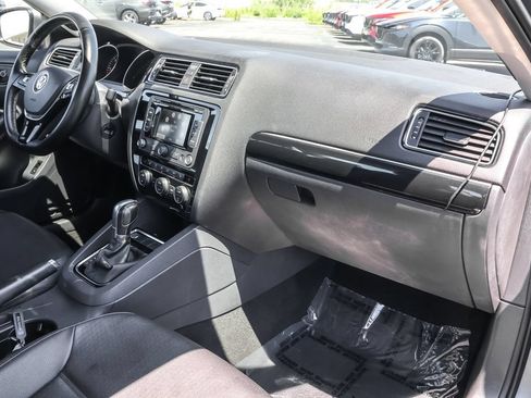 Used 2015 Volkswagen Jetta TDI SEL FWD image 35