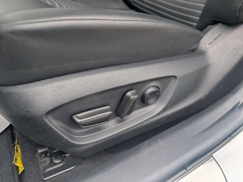 Used 2024 Toyota Camry SE FWD image 10