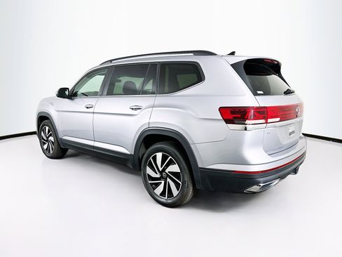 Used 2025 Volkswagen Atlas SE AWD/4WD image 5