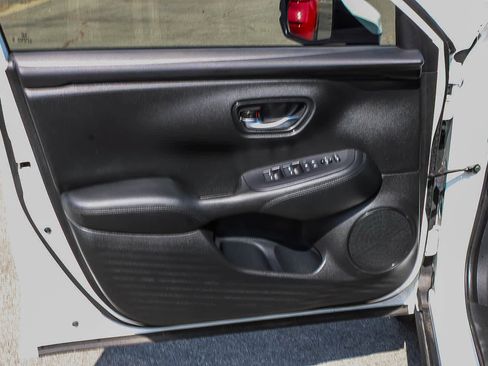 Used 2024 Honda HR-V LX image 21