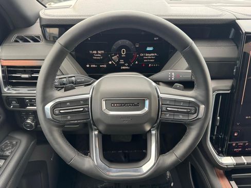 Certified 2025 GMC Yukon XL Denali image 9