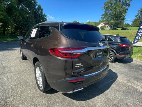 Used 2018 Buick Enclave Essence w/ Trailering Package AWD/4WD image 6