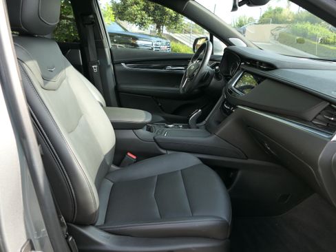 Certified 2023 Cadillac XT5 Premium Luxury FWD image 27