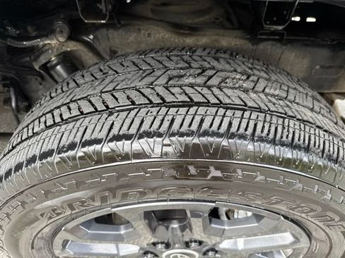 Used 2024 Toyota Tundra Platinum AWD/4WD image 11