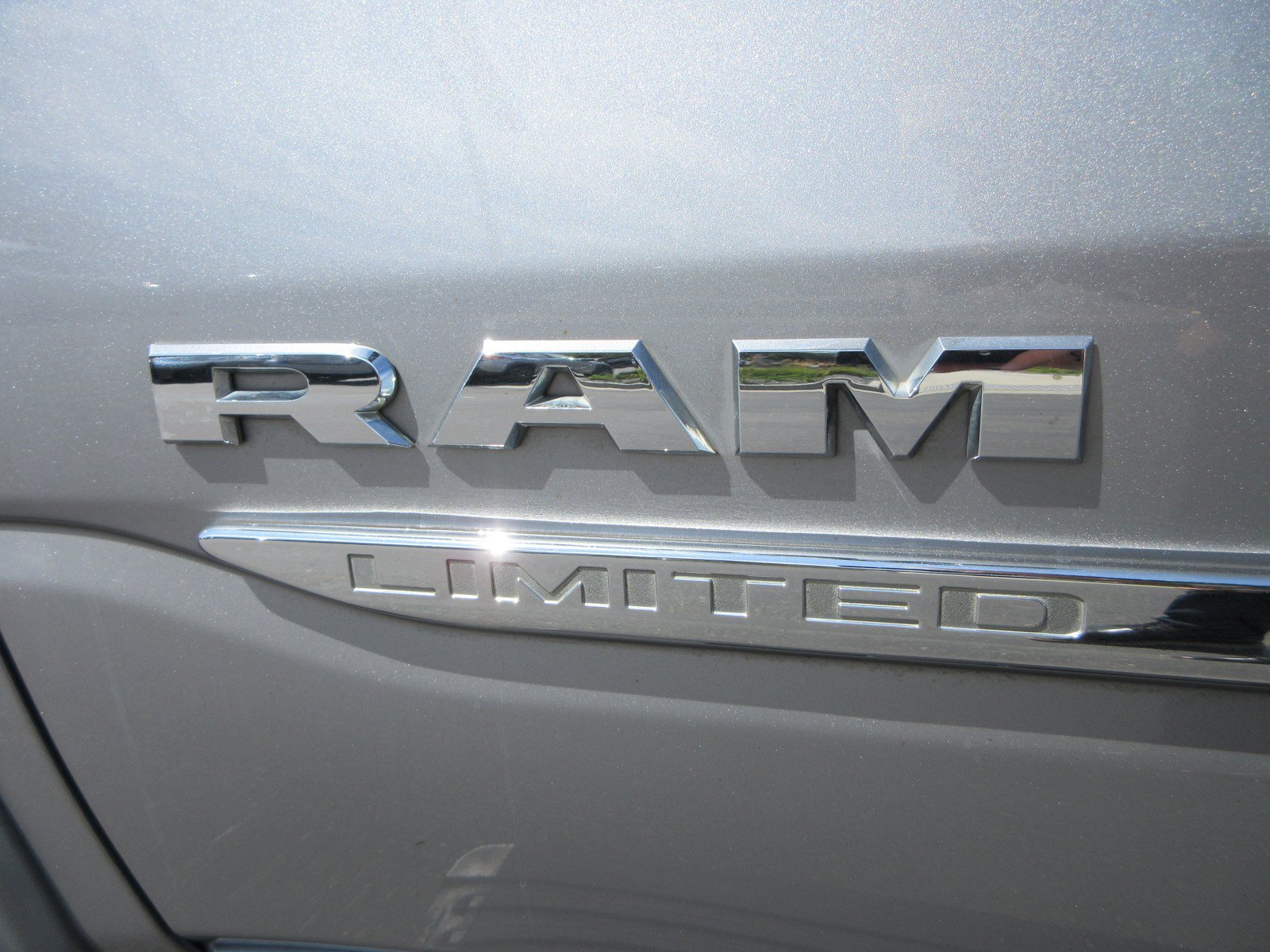 Used 2020 RAM 1500 Limited AWD/4WD image 4