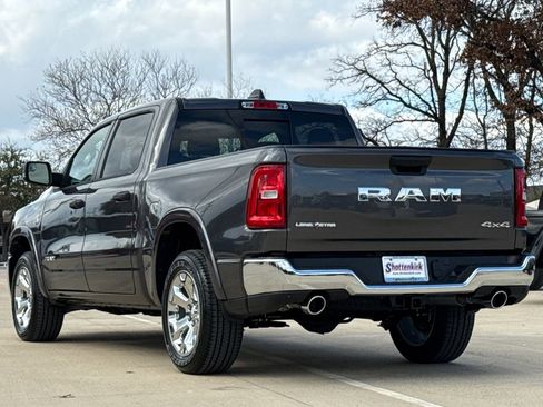 New 2026 RAM 1500 4x4 Crew Cab image 7