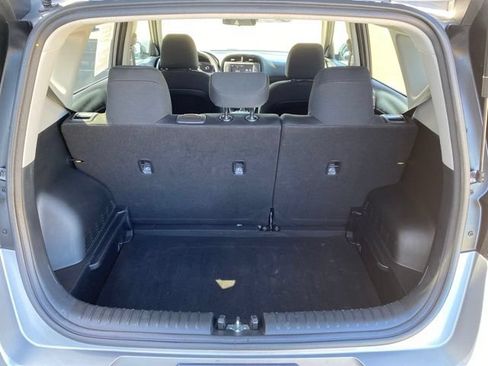 Used 2025 Kia Soul LX w/ LX Technology Package FWD image 4