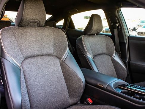 Used 2024 Toyota Crown XLE image 36