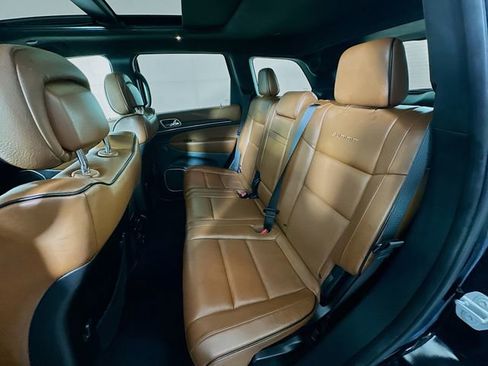 Used 2017 Jeep Grand Cherokee Summit w/ Platinum Series Group image 26