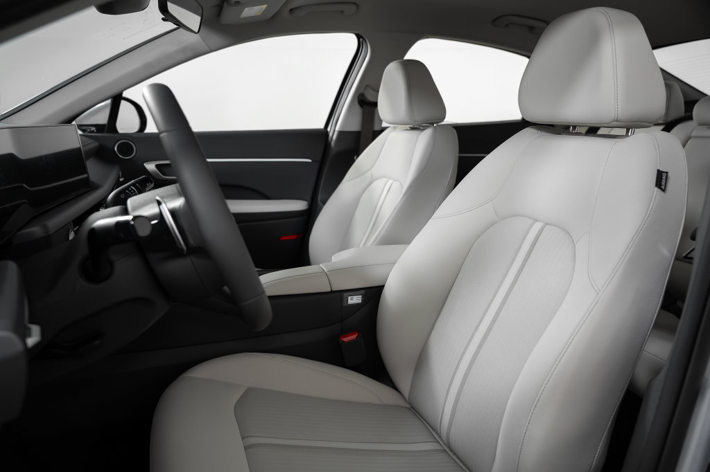 New 2026 Hyundai Sonata SEL FWD image 19