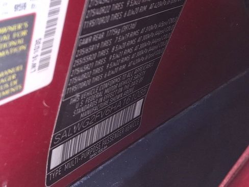 Used 2017 Land Rover Range Rover Sport SE image 29