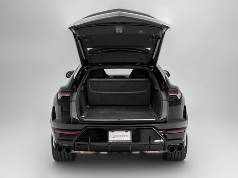 Used 2026 Lamborghini Urus SE AWD/4WD image 28