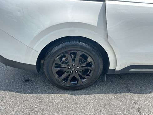 Certified 2023 Kia Carnival SX Prestige FWD image 21