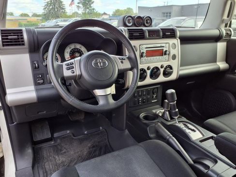 Used 2014 Toyota FJ Cruiser 4WD image 12
