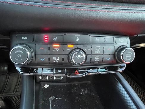 Used 2024 Dodge Durango GT w/ Blacktop Package AWD/4WD image 14