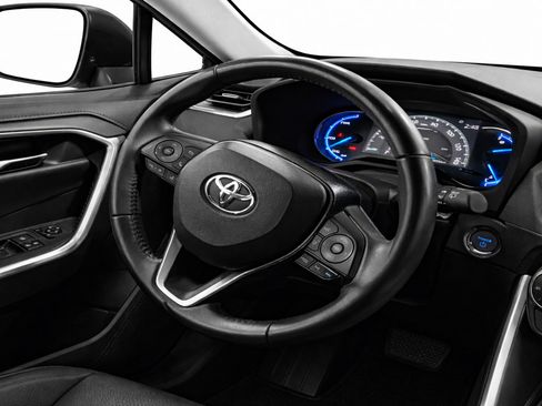Used 2022 Toyota RAV4 XLE AWD/4WD image 15