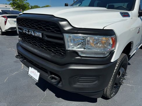 Used 2022 RAM 3500 Tradesman RWD image 29