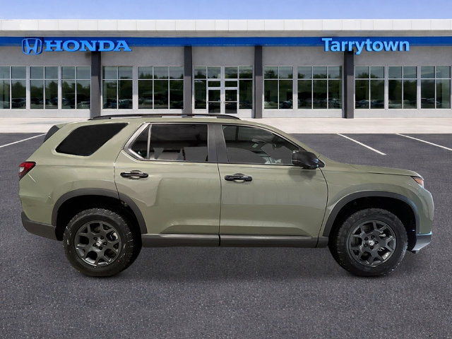 New 2026 Honda Pilot TrailSport image 8