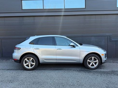 Certified 2019 Porsche Macan image 11
