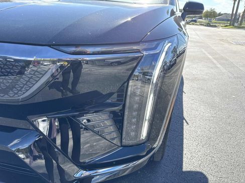 New 2026 Cadillac Optiq Sport 2 image 9