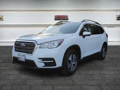 Used 2020 Subaru Ascent Premium w/ Convenience Package AWD/4WD image 3