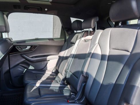 Used 2018 Audi Q7 3.0T Prestige w/ Prestige Package image 30