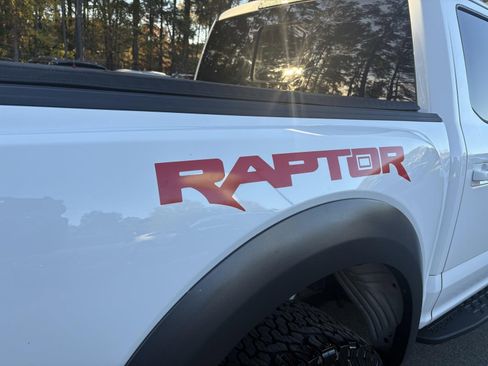 Used 2018 Ford F150 Raptor w/ Equipment Group 802A Luxury image 13