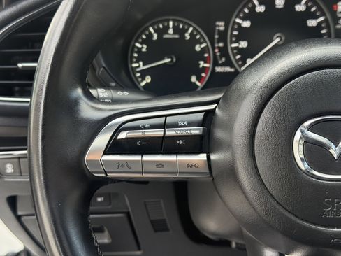 Used 2022 MAZDA MAZDA3 s image 18
