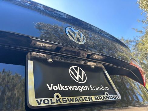 Certified 2021 Volkswagen Jetta SE w/ SE Cold Weather Package image 39