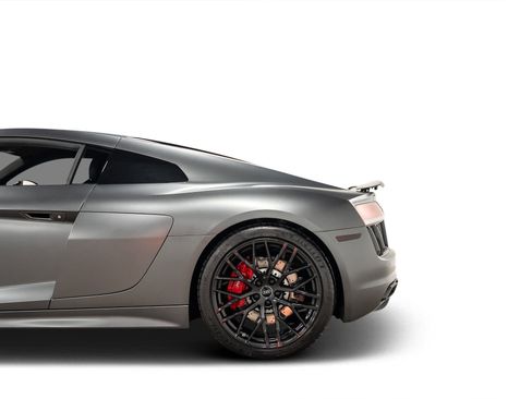 Used 2018 Audi R8 V10 w/ Premium Package image 19