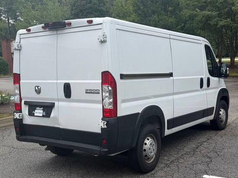 Used 2023 RAM ProMaster 2500 FWD image 5
